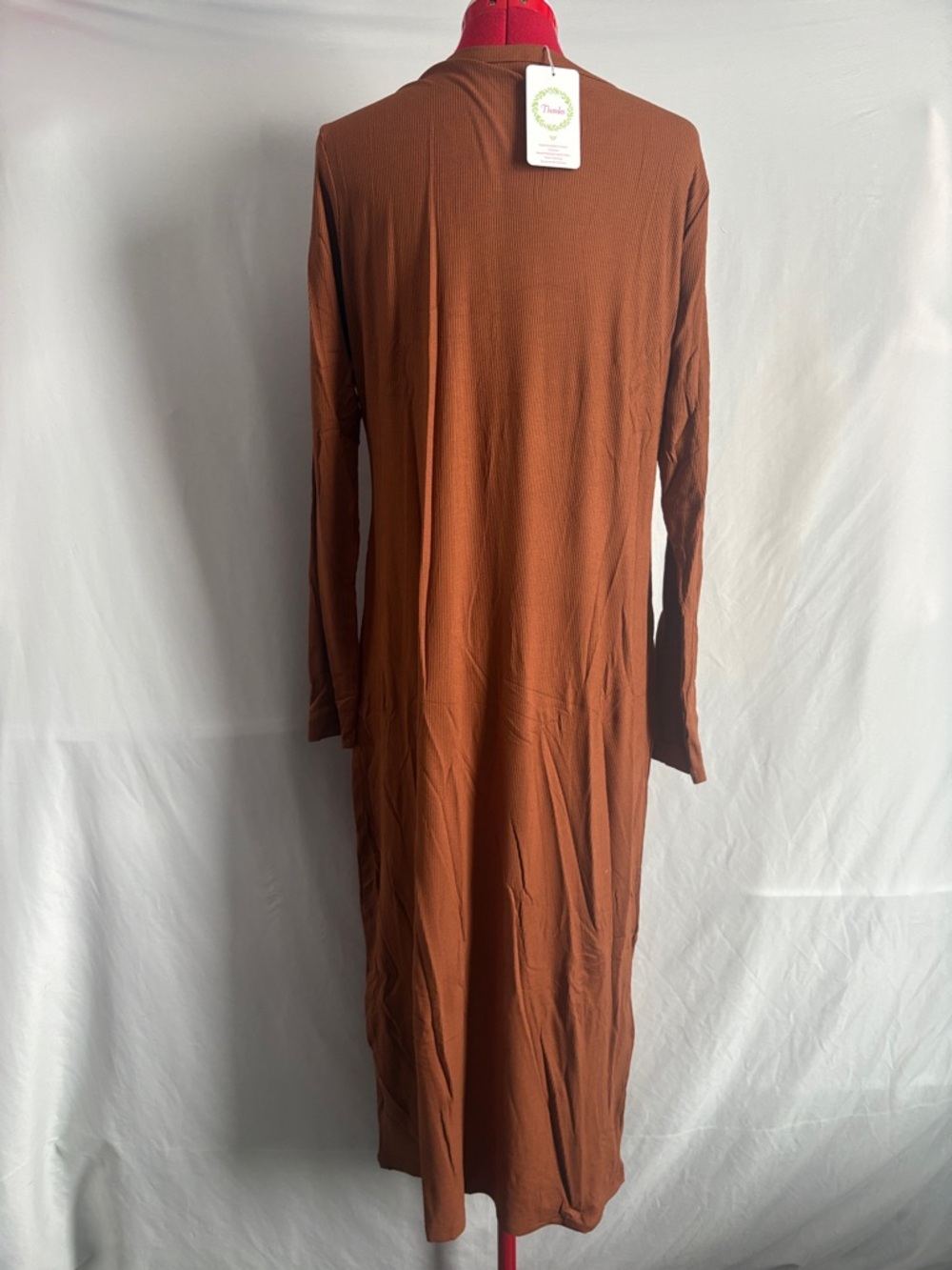 Everyday Long-Sleeve Maxi Dress in Rust - Picture 3 of 8
